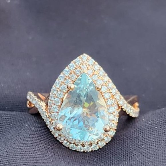 14K rose gold ring with aquamarine stone and diamonds halo - Picture 4 of 15